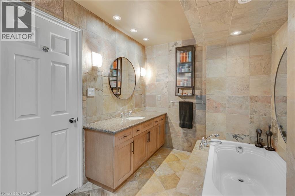 3270 Shelburne Place, Oakville, Ontario  L6L 5V9 - Photo 25 - 40865765