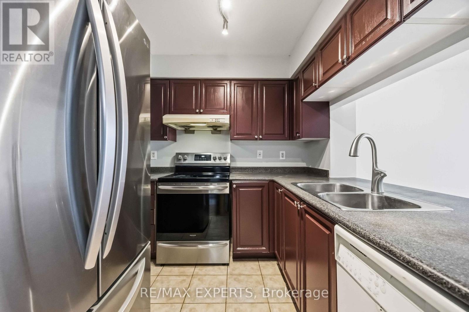 1537 - 18 Mondeo Drive, Toronto, Ontario  M1P 5C8 - Photo 13 - E13842702