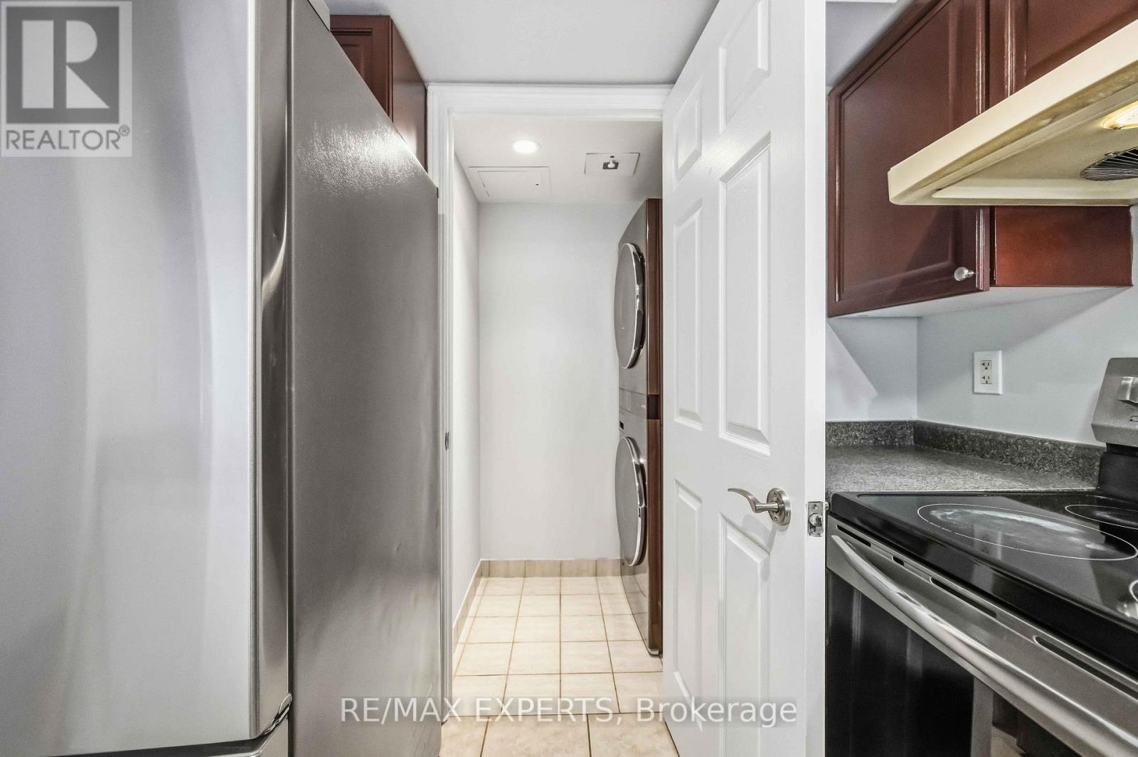 1537 - 18 Mondeo Drive, Toronto, Ontario  M1P 5C8 - Photo 21 - E13842702