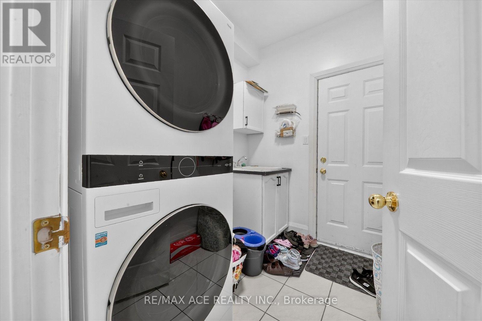 1446 Sandhurst Crescent, Pickering, Ontario  L1V 6Y8 - Photo 10 - E13842730