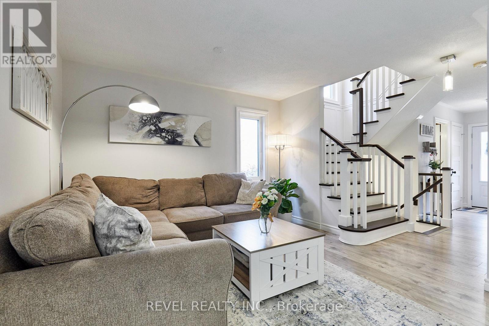 20 Breakwater Drive, Whitby, Ontario  L1N 9R7 - Photo 10 - E13842818
