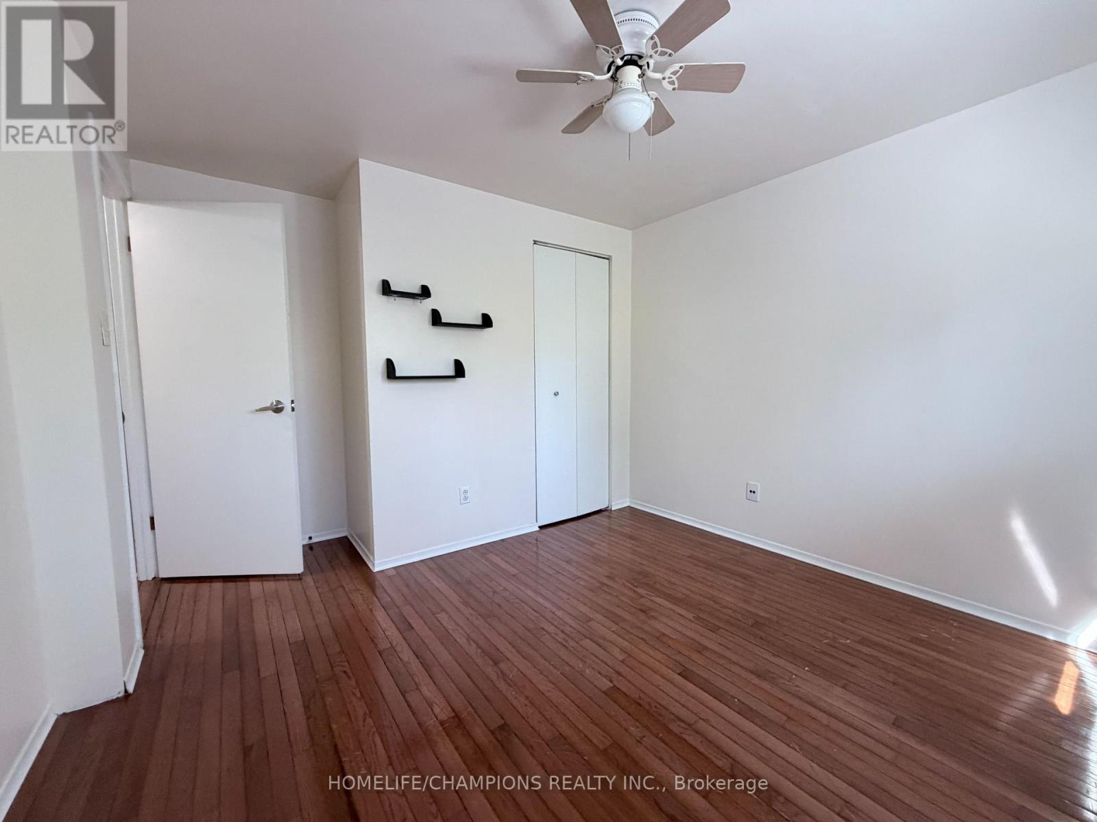 1143 Valley Court, Oshawa, Ontario  L1J 3M4 - Photo 11 - E13842980