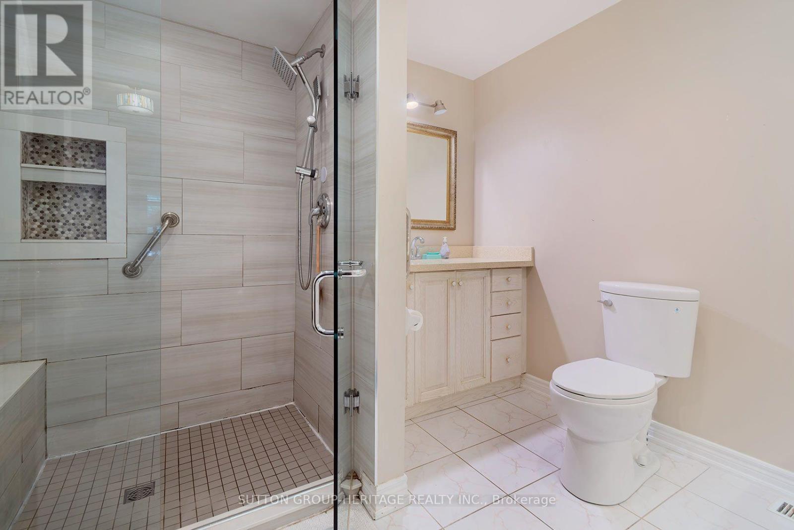 38 Augusta Drive Way, Markham, Ontario  L6E 1B5 - Photo 28 - N13842784
