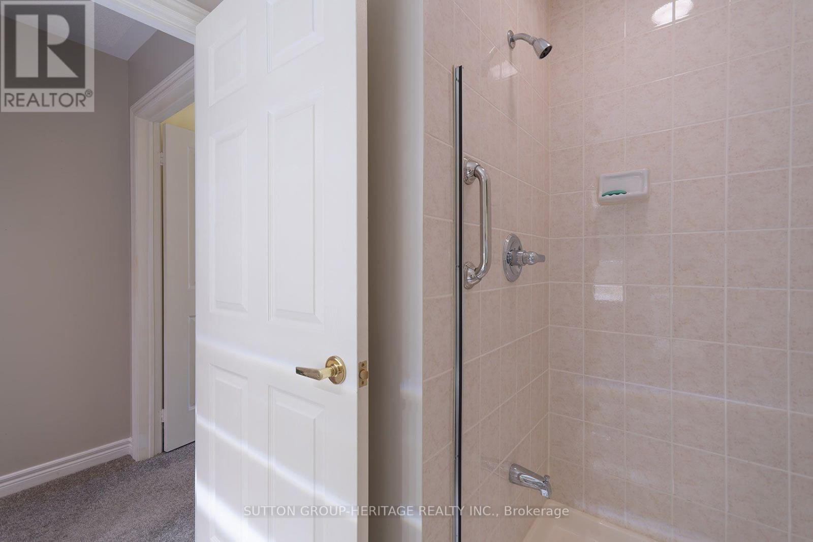 38 Augusta Drive Way, Markham, Ontario  L6E 1B5 - Photo 32 - N13842784