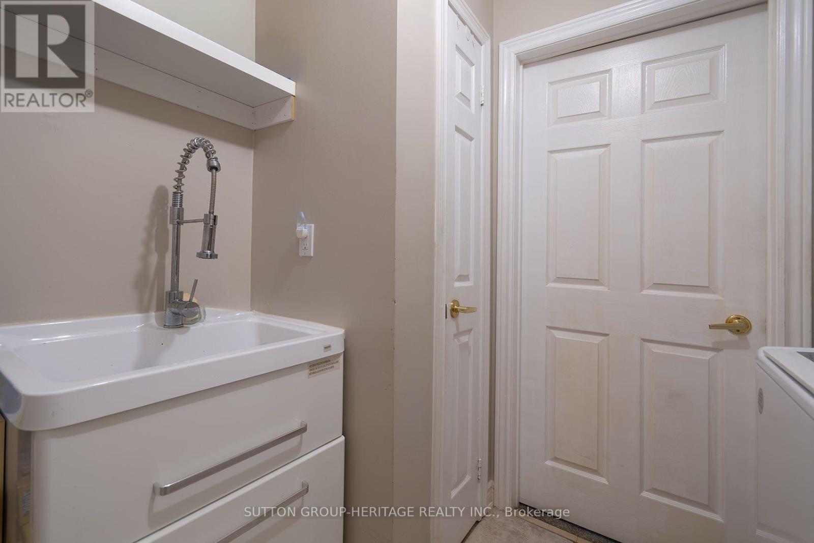 38 Augusta Drive Way, Markham, Ontario  L6E 1B5 - Photo 43 - N13842784