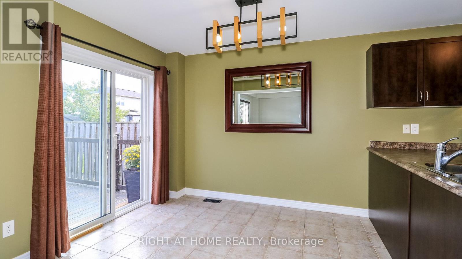 165 Greenwood Drive, Essa (Angus), Ontario  L3W 0E4 - Photo 19 - N13842822