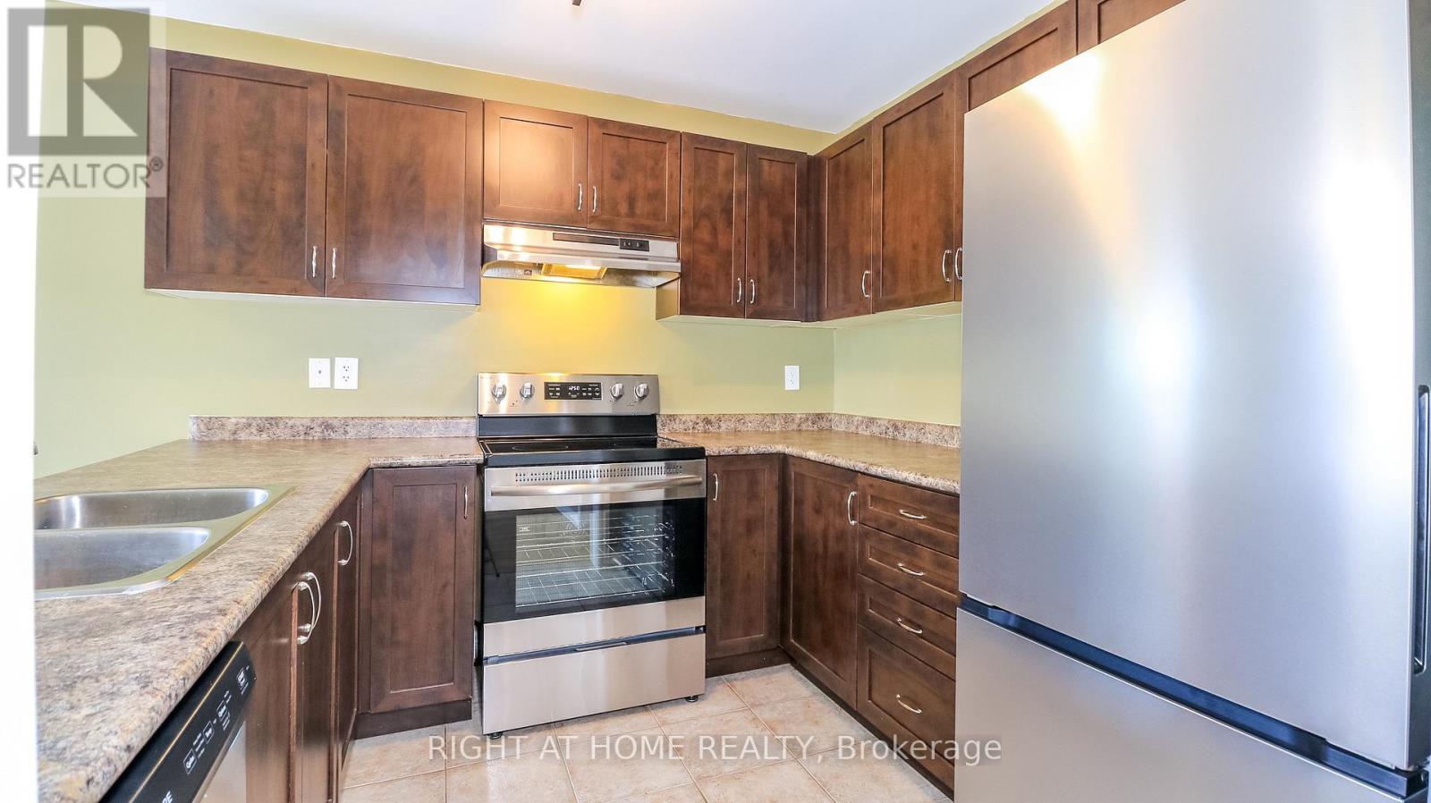 165 Greenwood Drive, Essa (Angus), Ontario  L3W 0E4 - Photo 20 - N13842822