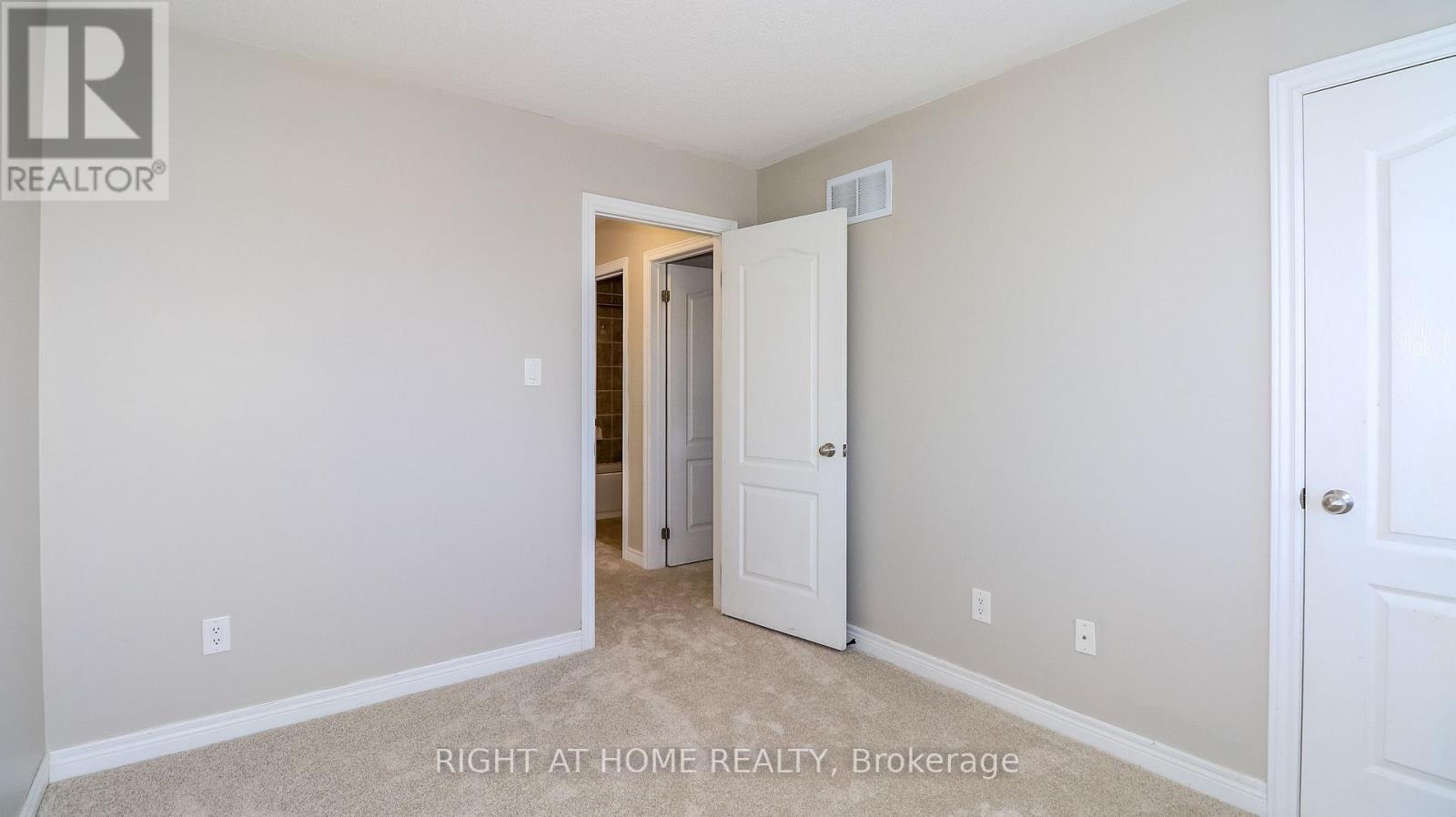 165 Greenwood Drive, Essa (Angus), Ontario  L3W 0E4 - Photo 29 - N13842822
