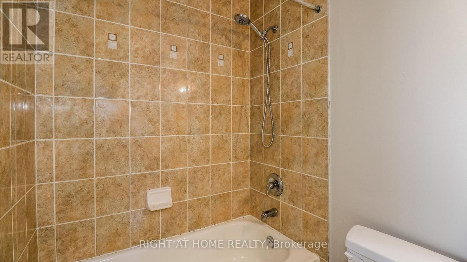 165 Greenwood Drive, Essa (Angus), Ontario  L3W 0E4 - Photo 32 - N13842822