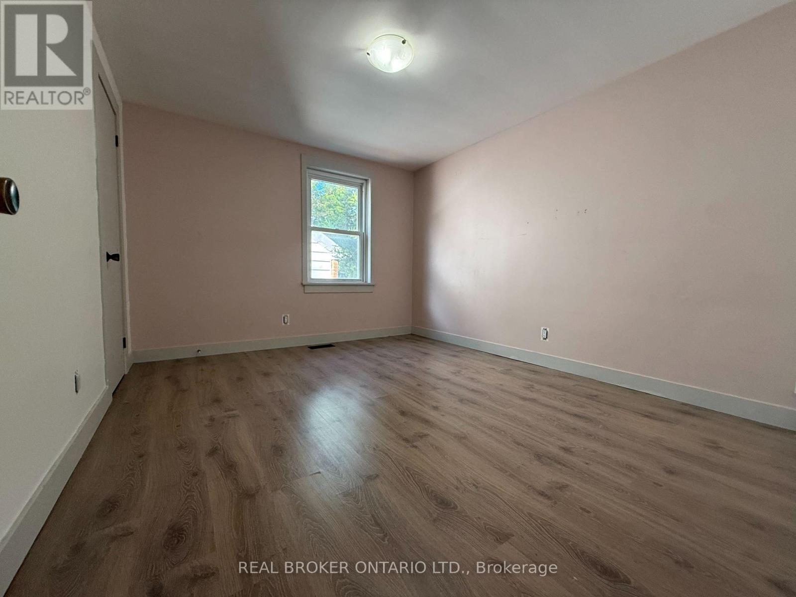Upper - 23 Second Street, New Tecumseth (Beeton), Ontario  L0G 1A0 - Photo 6 - N13842854