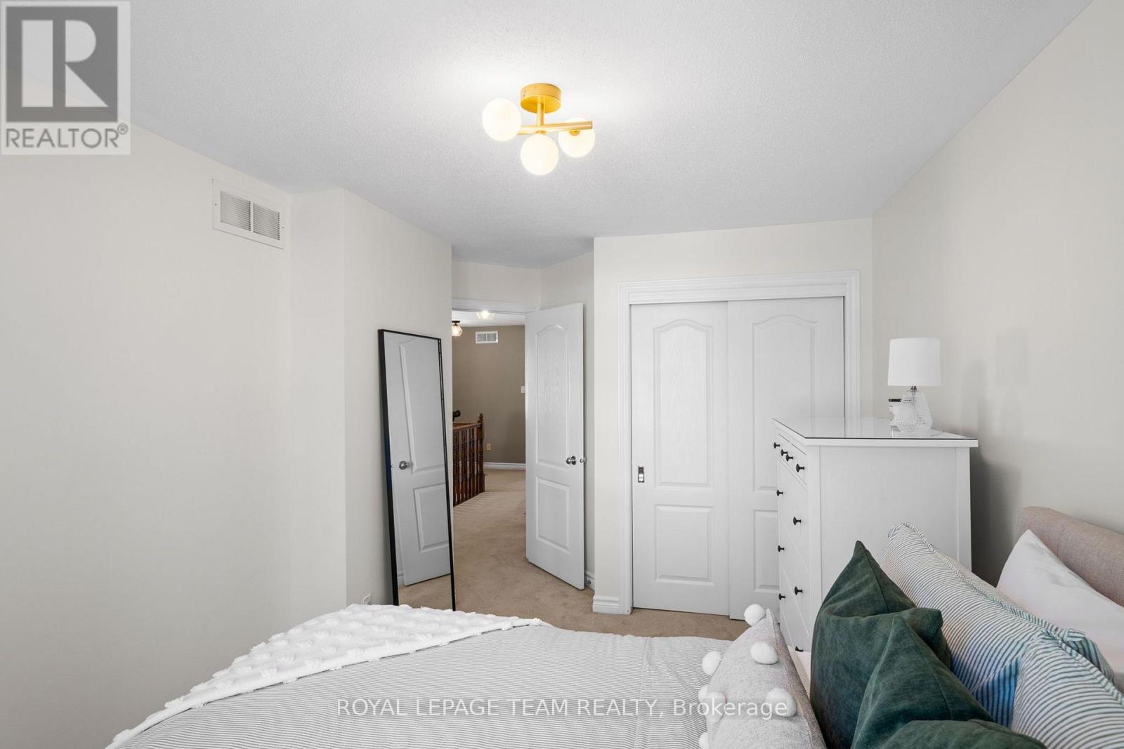213 Tewsley Drive, Ottawa, Ontario  K1V 0V7 - Photo 33 - X13842786