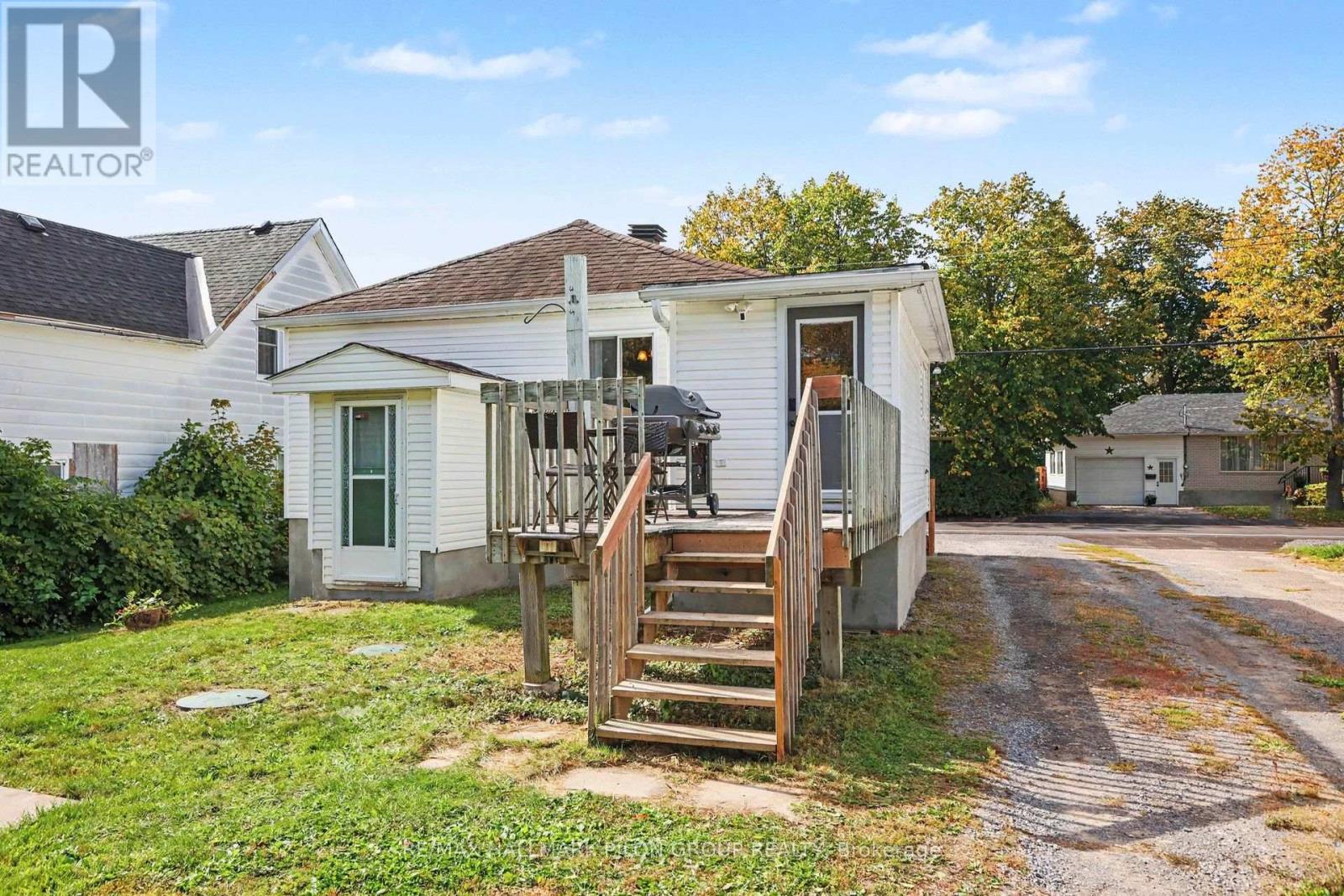 25 Moore Street, Mcnab/braeside, Ontario  K7S 1G3 - Photo 16 - X13842872