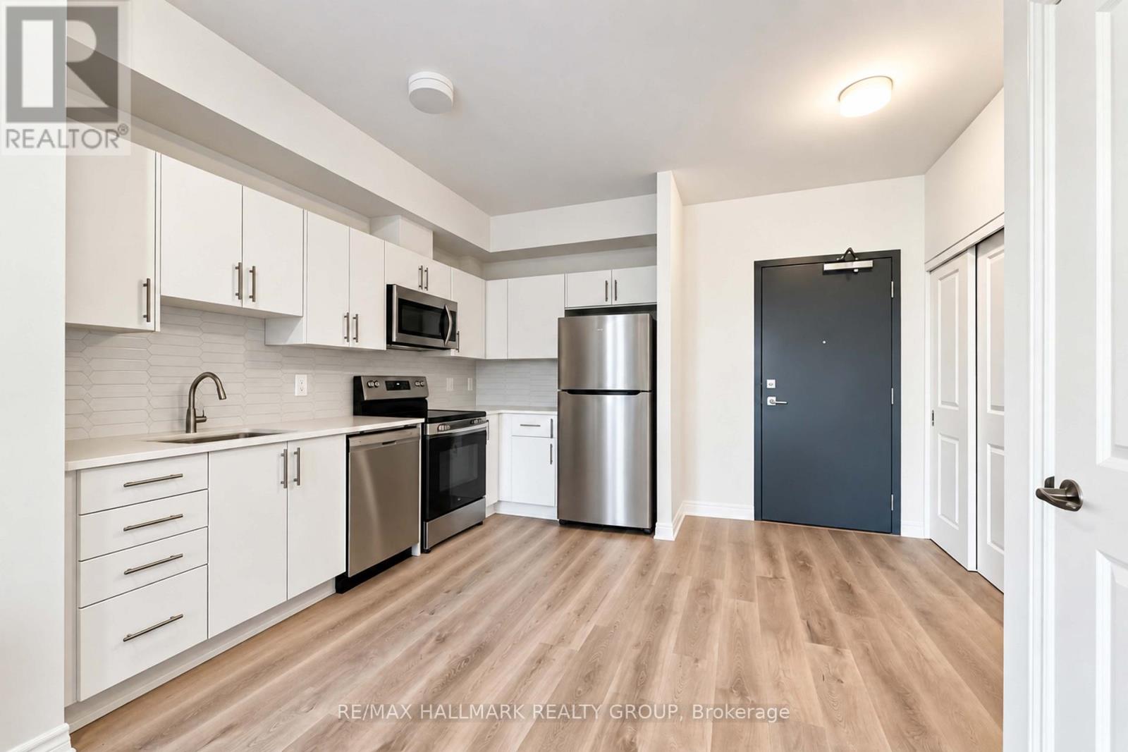 205 - 397 Codds Road, Ottawa, Ontario K1K 5C7 - Photo 3 - X13842982