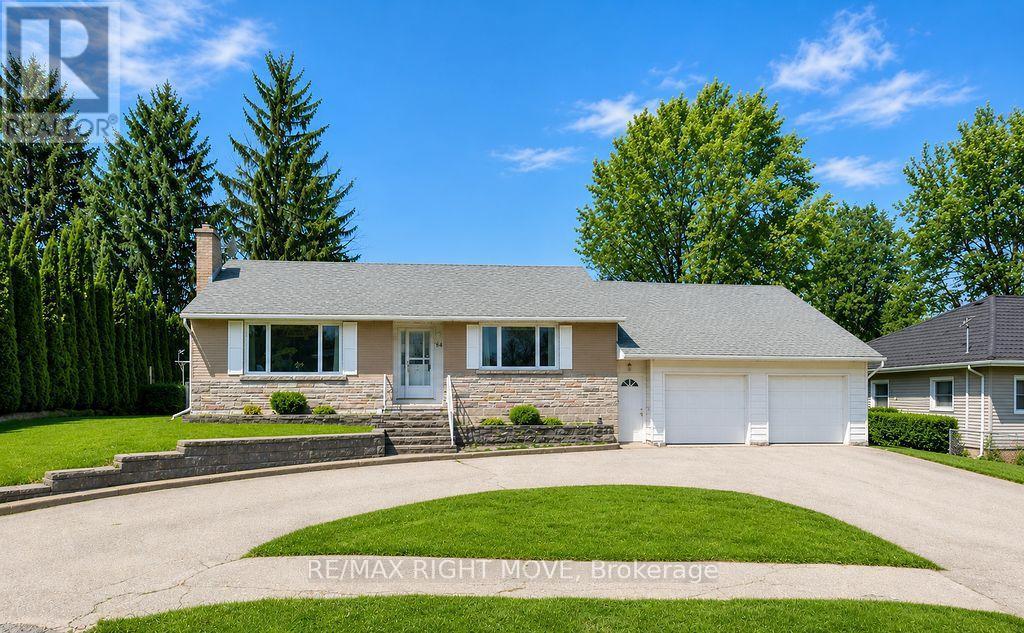 94 Fittons Road E, Orillia, Ontario L3V 2J5 - Photo 2 - S13842688
