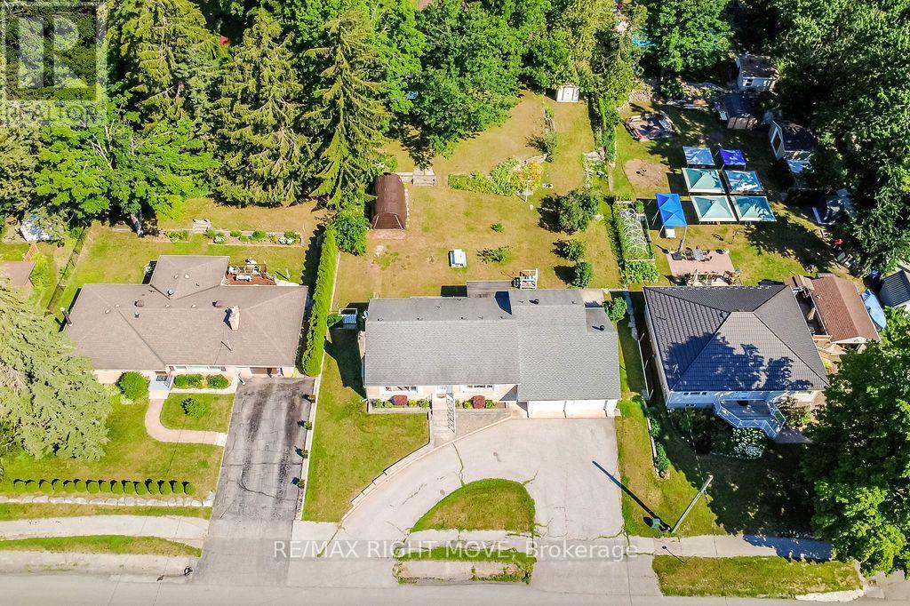 94 Fittons Road E, Orillia, Ontario L3V 2J5 - Photo 3 - S13842688
