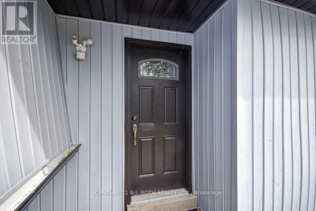 118 Marshall Street, Barrie (Allandale Heights), Ontario  L4N 4L5 - Photo 26 - S13842938