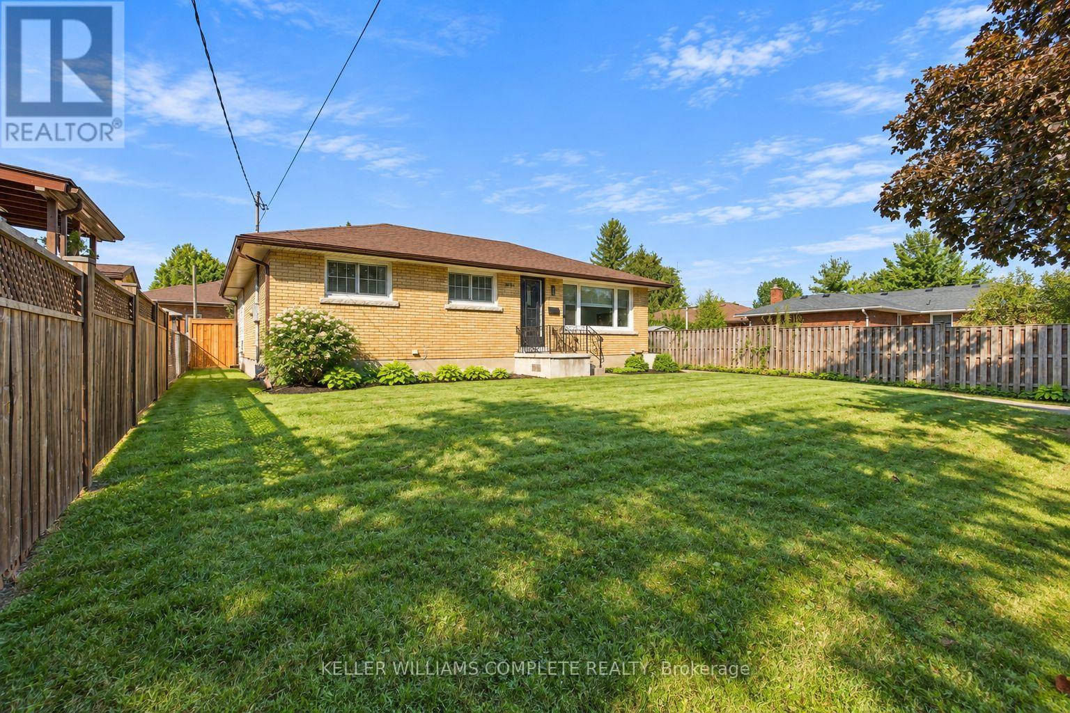 6247 Balmoral Avenue, Niagara Falls, Ontario  L2E 3A7 - Photo 3 - X13842964