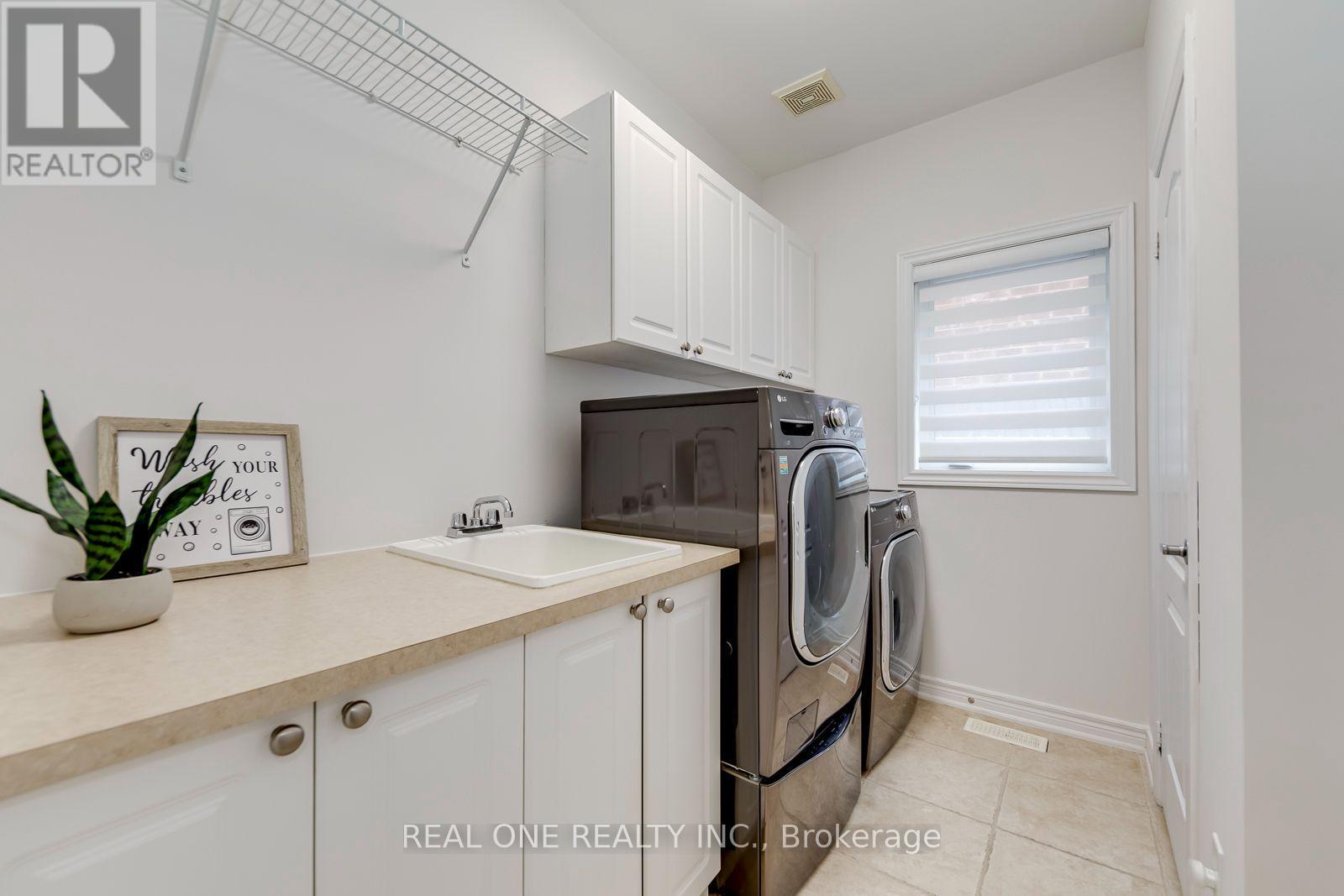 2456 Bon Echo Drive, Oakville (Jc Joshua Creek), Ontario  L6H 7P9 - Photo 23 - W13842732