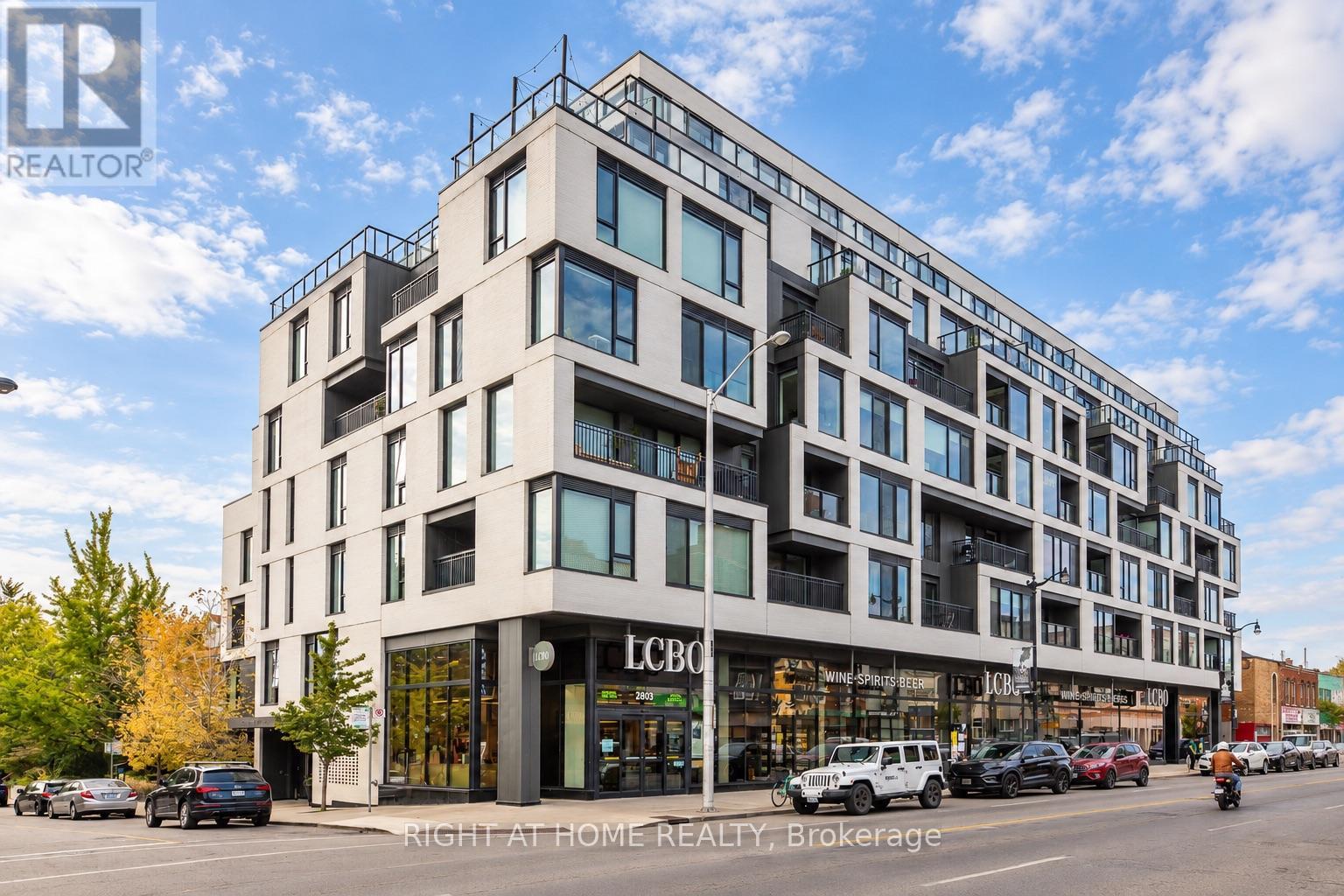 303 - 530 INDIAN GROVE, Toronto, Ontario