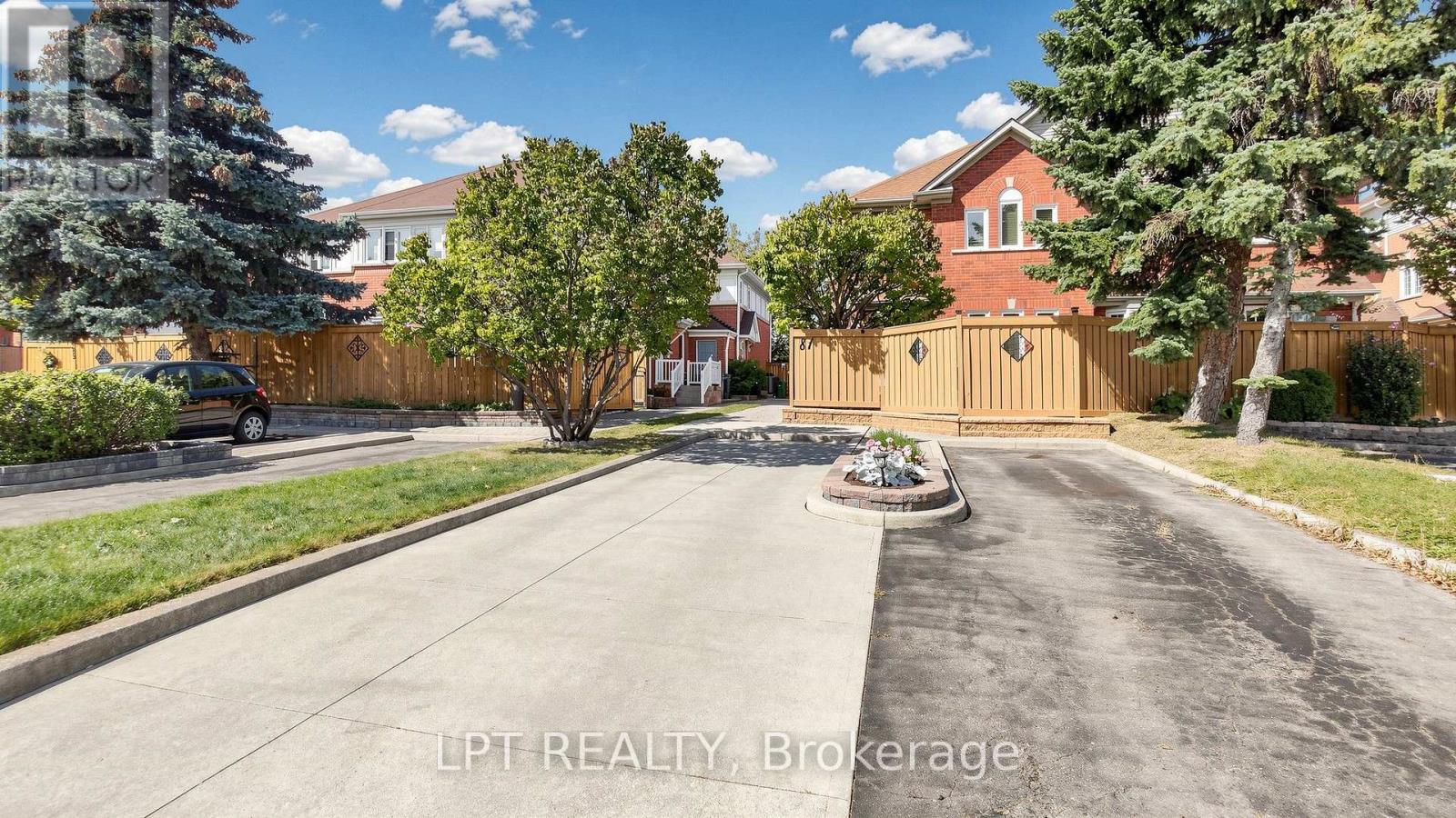 81 SHADY PINE CIRCLE, brampton (sandringham-wellington), Ontario