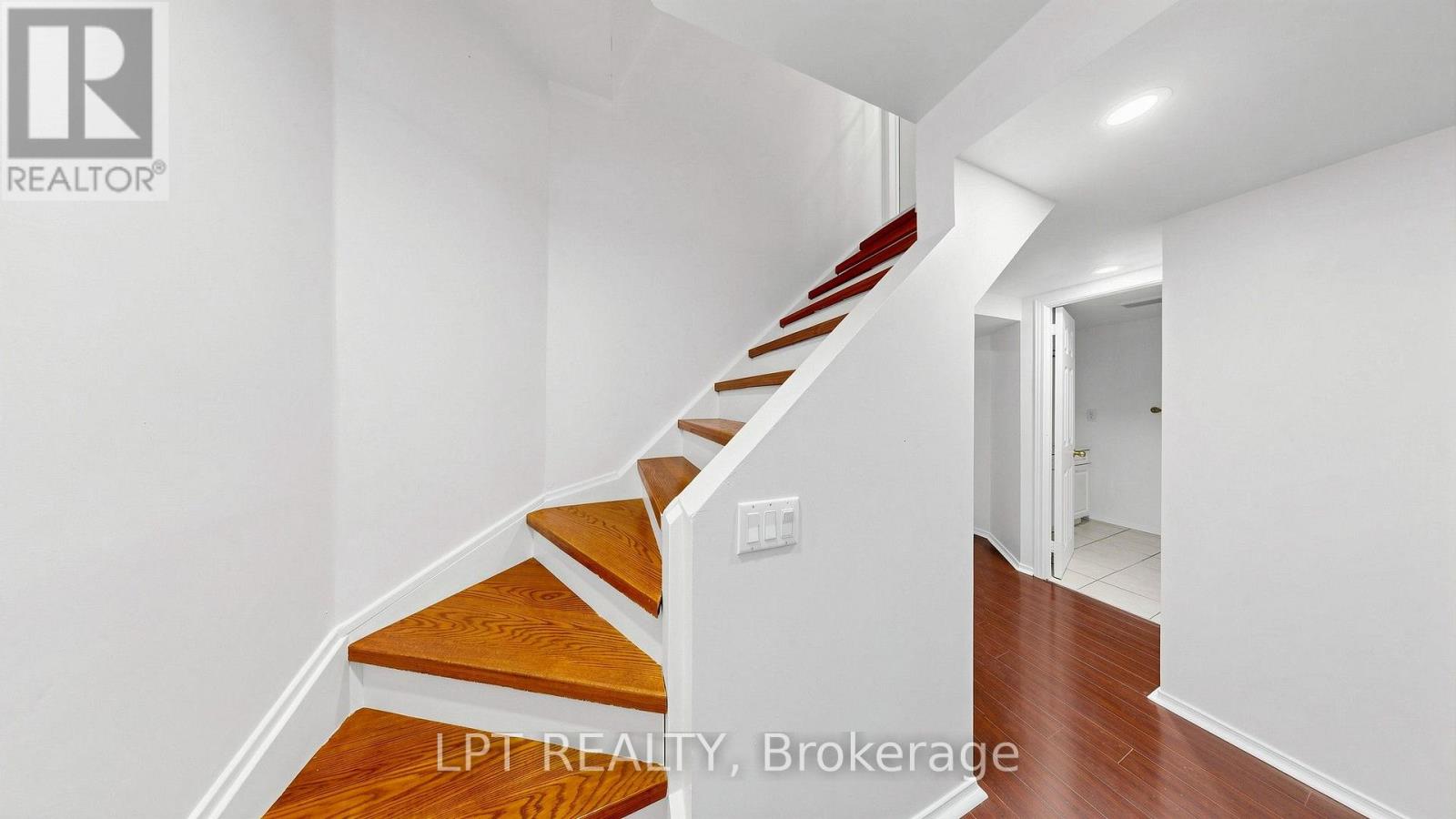 81 Shady Pine Circle, Brampton (Sandringham-Wellington), Ontario  L6R 1K3 - Photo 27 - W13842820