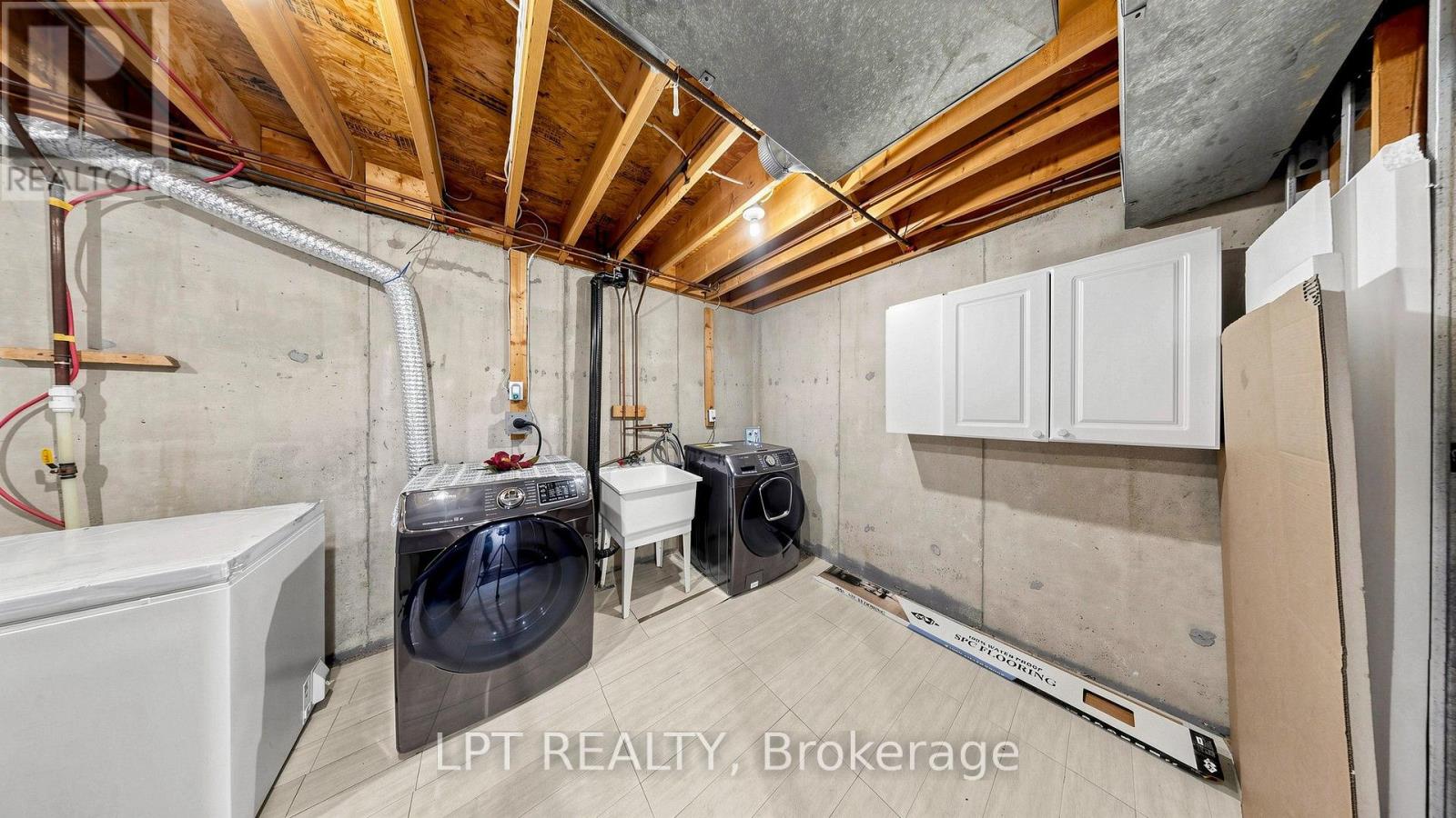 81 Shady Pine Circle, Brampton (Sandringham-Wellington), Ontario  L6R 1K3 - Photo 33 - W13842820