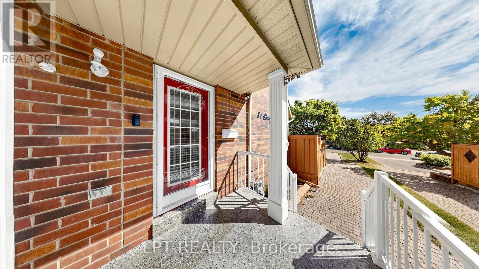 81 Shady Pine Circle, Brampton (Sandringham-Wellington), Ontario  L6R 1K3 - Photo 4 - W13842820