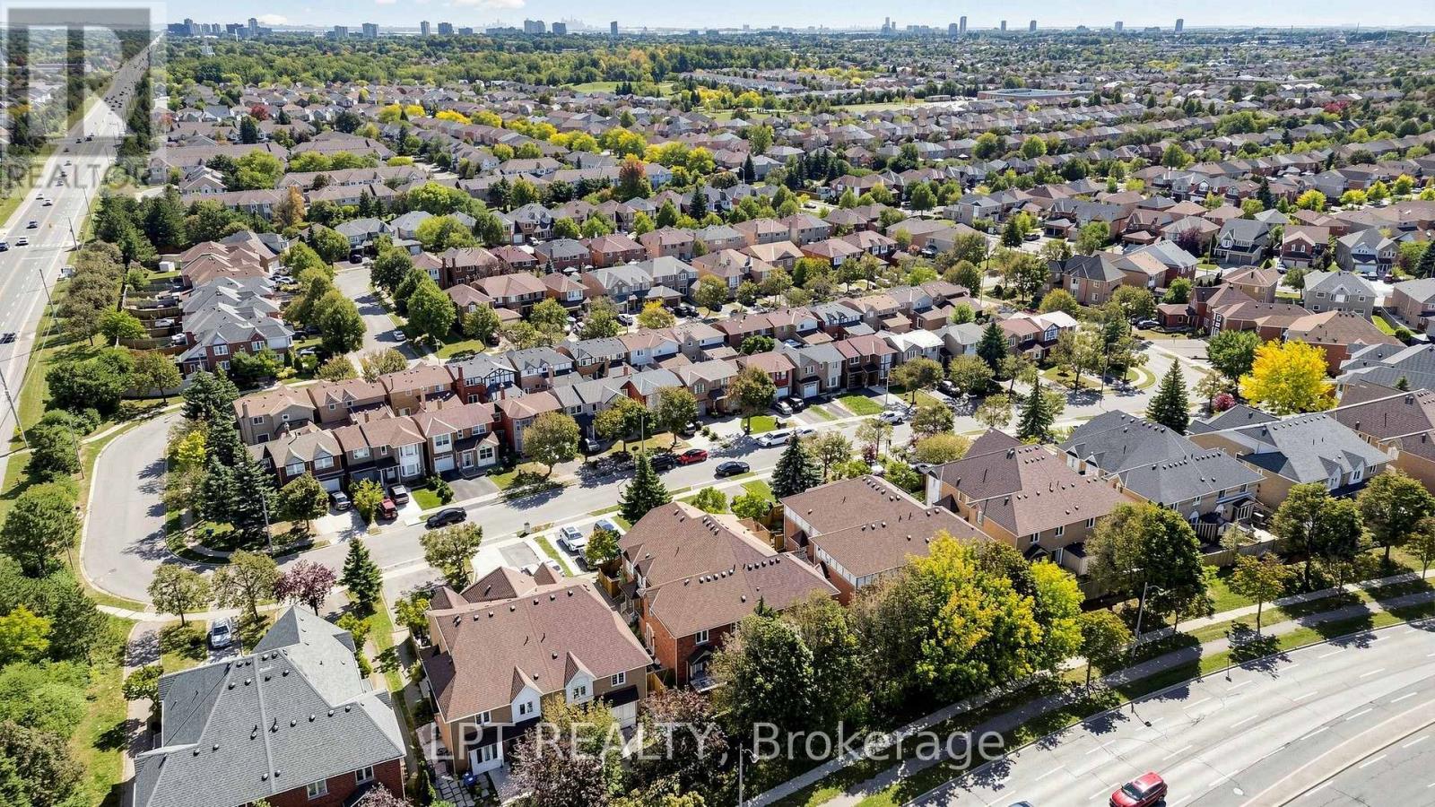 81 Shady Pine Circle, Brampton (Sandringham-Wellington), Ontario  L6R 1K3 - Photo 44 - W13842820