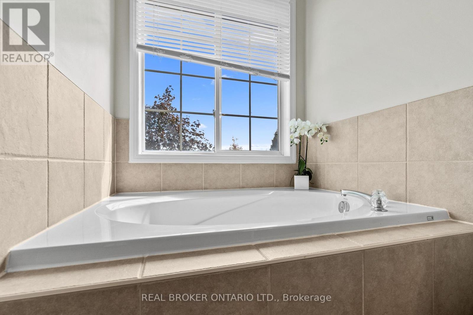 2349 Falkland Crescent, Oakville, Ontario  L6M 4Y1 - Photo 19 - W13842858