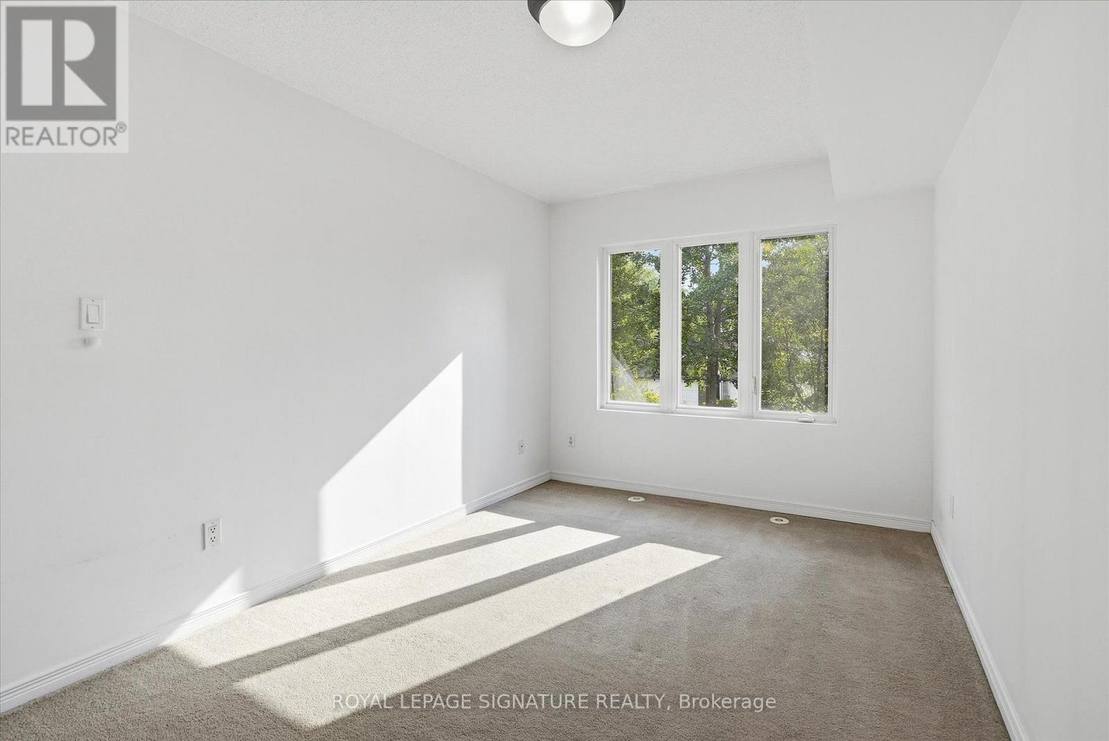 Th135 - 5 Elsie Lane, Toronto (Dovercourt-Wallace Emerson-Junction), Ontario  M6P 3N3 - Photo 17 - W13842866