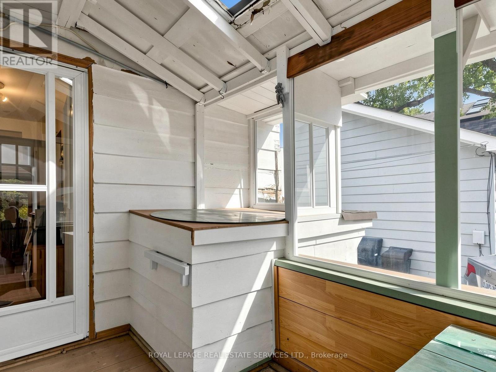 28 Mcintosh Avenue, Toronto (Stonegate-Queensway), Ontario  M8Y 3E2 - Photo 26 - W13842888