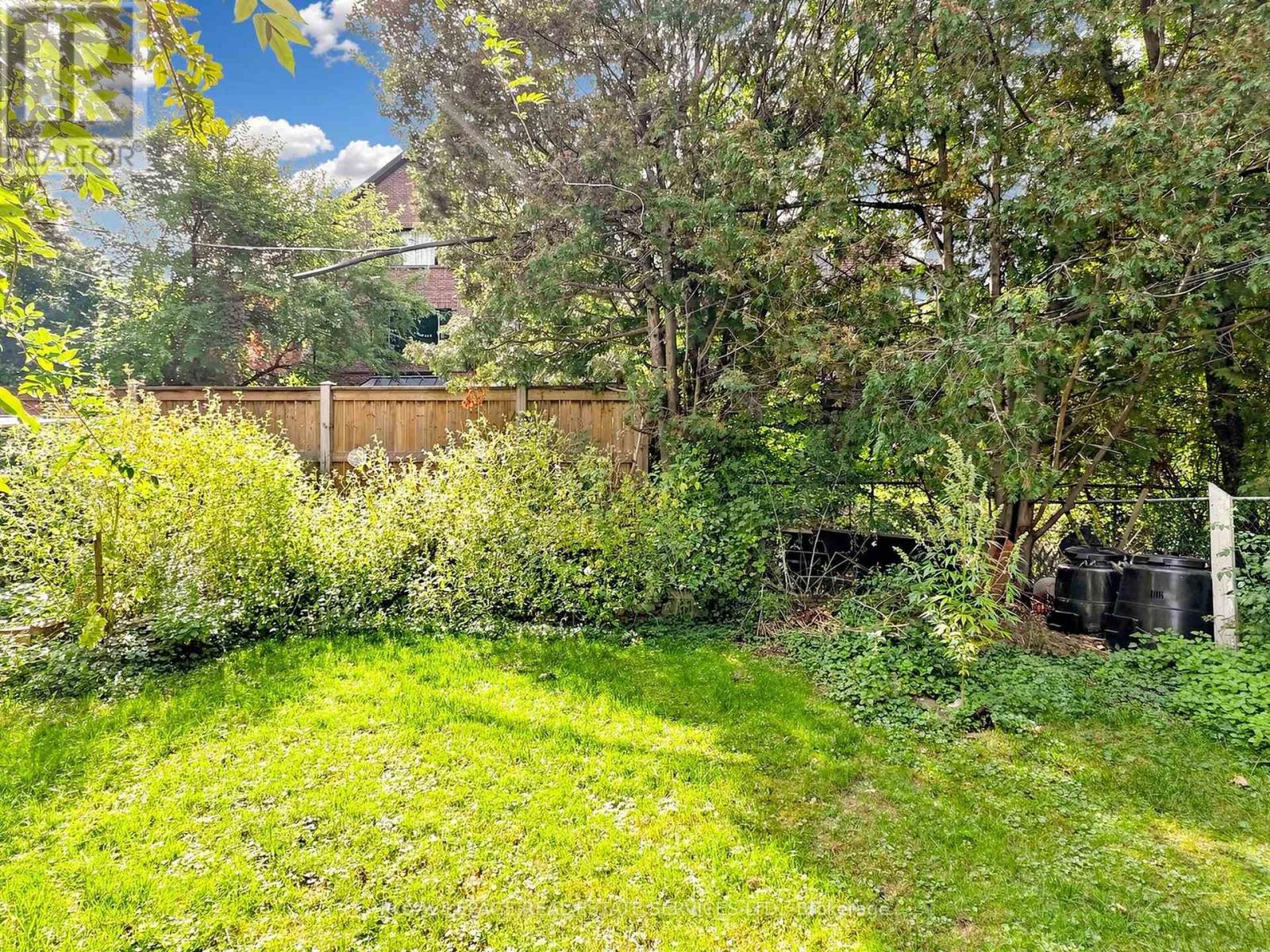 28 Mcintosh Avenue, Toronto (Stonegate-Queensway), Ontario  M8Y 3E2 - Photo 32 - W13842888