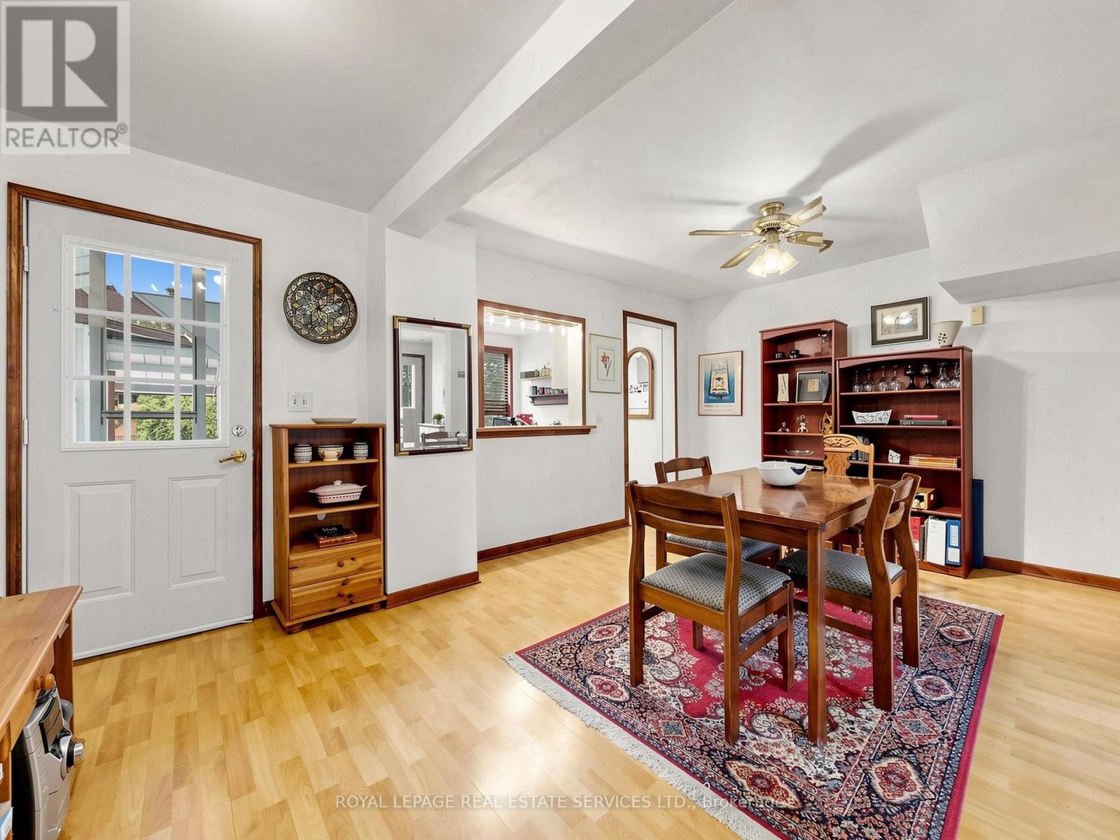 28 Mcintosh Avenue, Toronto (Stonegate-Queensway), Ontario  M8Y 3E2 - Photo 7 - W13842888
