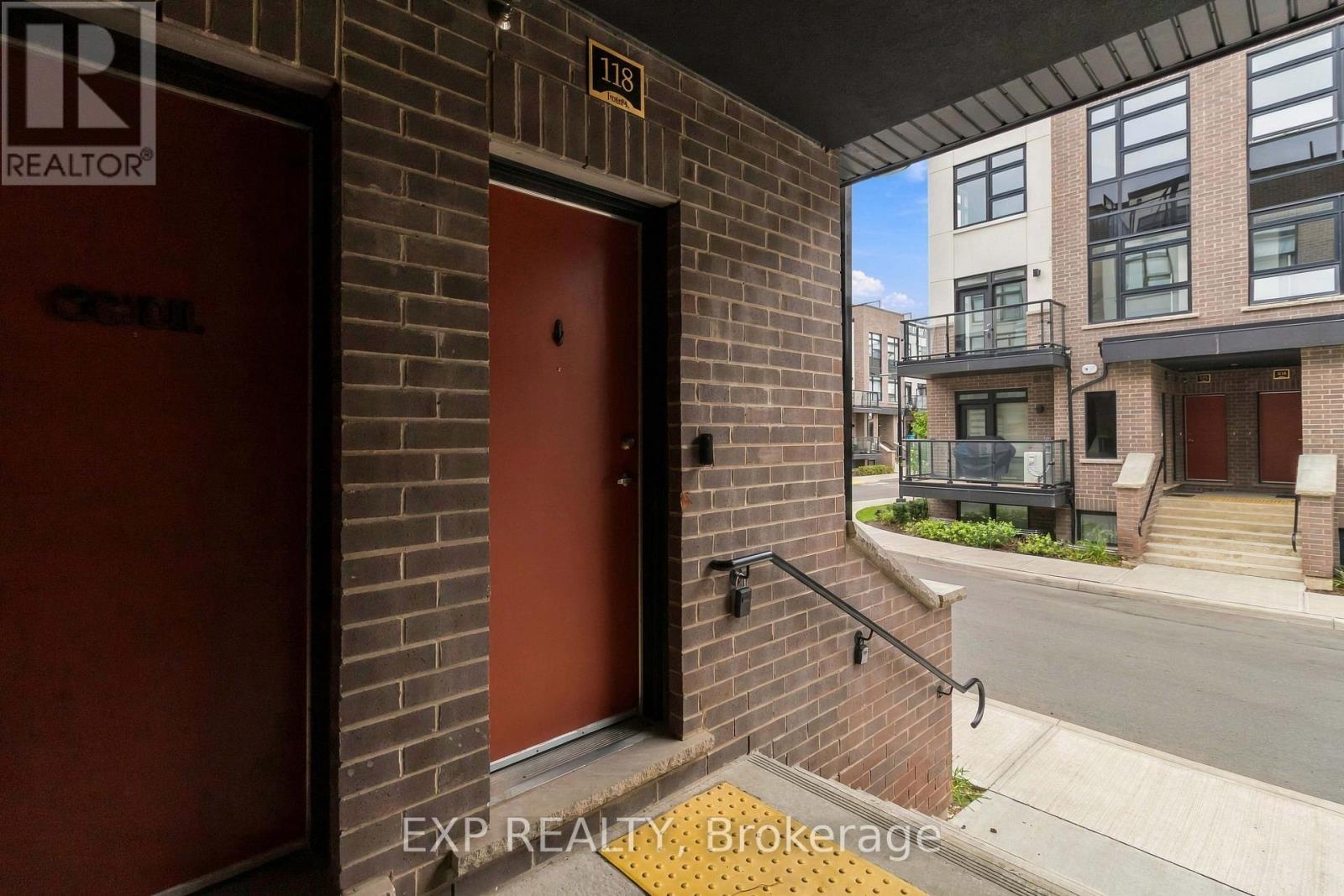118 - 1569 Rose Way, Milton, Ontario  L9E 1N4 - Photo 4 - W13842900