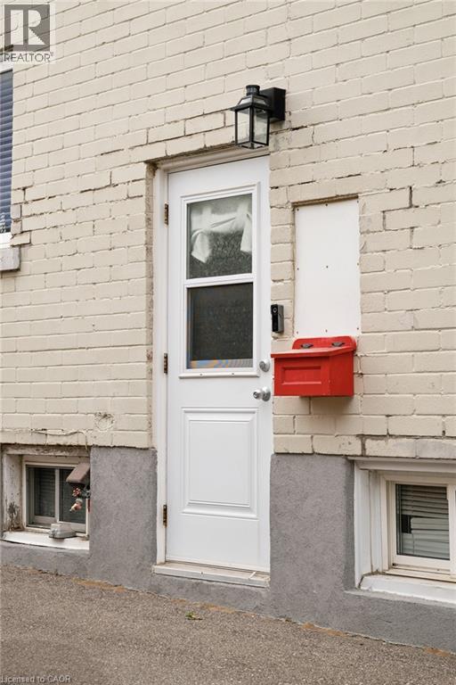 69 Talbot Street, Kitchener, Ontario  N2M 2A8 - Photo 4 - 40867506