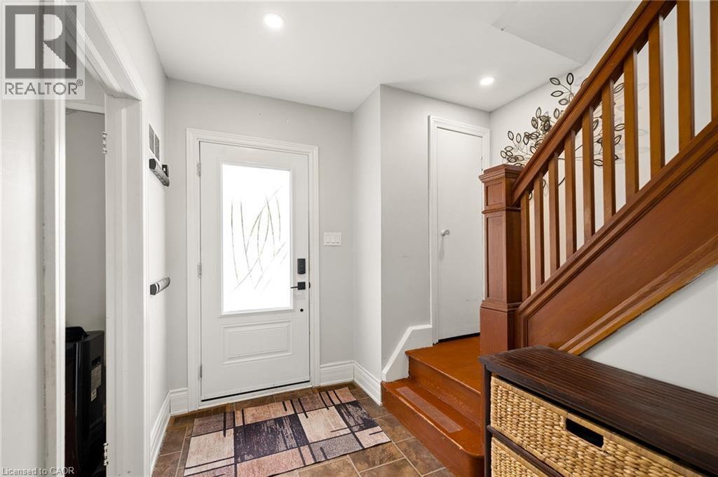 69 Talbot Street, Kitchener, Ontario  N2M 2A8 - Photo 7 - 40867506