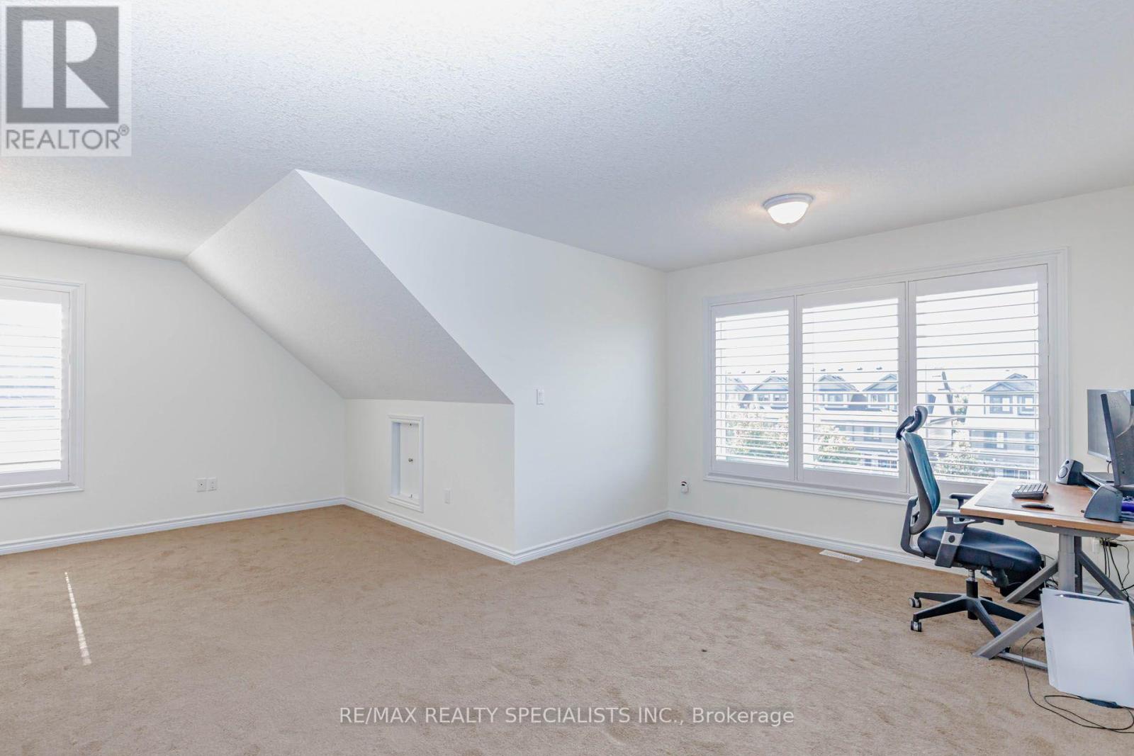 MAIN & UPPER - 117 NORMA CRESCENT