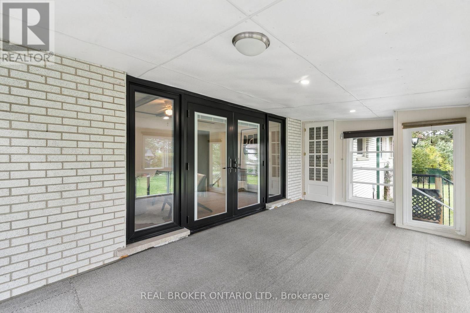 54 Hampton Place, Kitchener, Ontario  N2B 2S3 - Photo 19 - X13842974