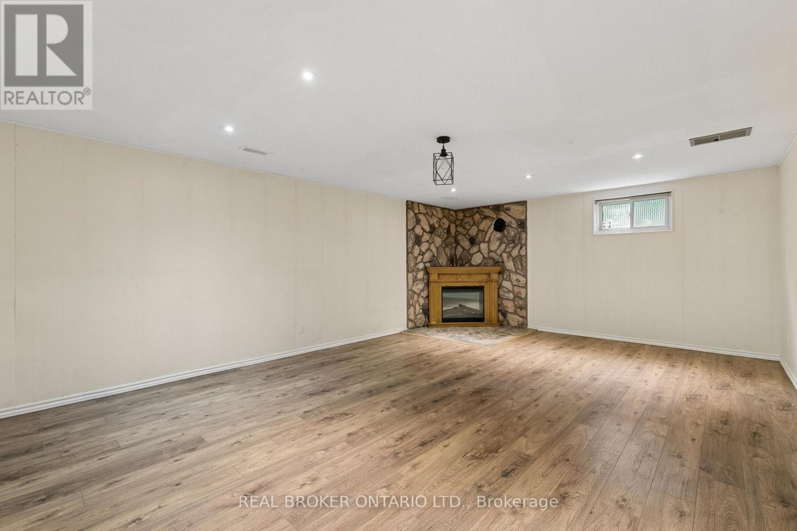 54 Hampton Place, Kitchener, Ontario  N2B 2S3 - Photo 31 - X13842974