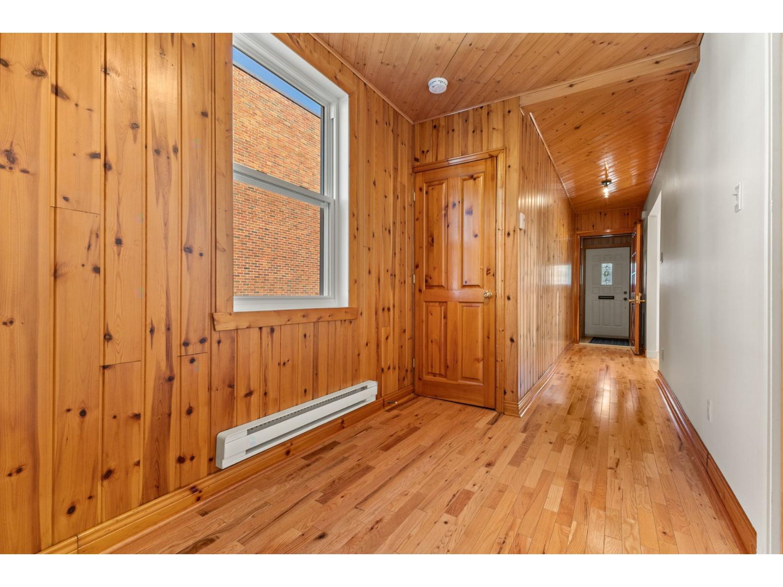 2530-2530A Av. Dollard Montréal (LaSalle) Quebec Canada H8N1T1 2