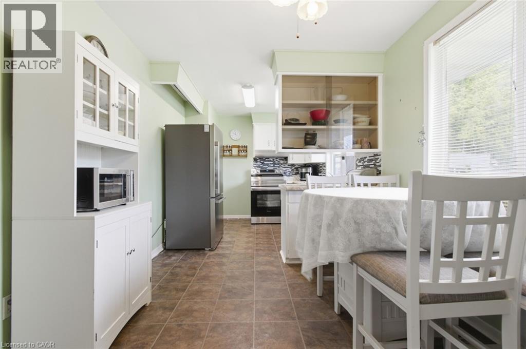 4381 Jackson Street, Beamsville, Ontario  L3J 0N9 - Photo 7 - 40845402
