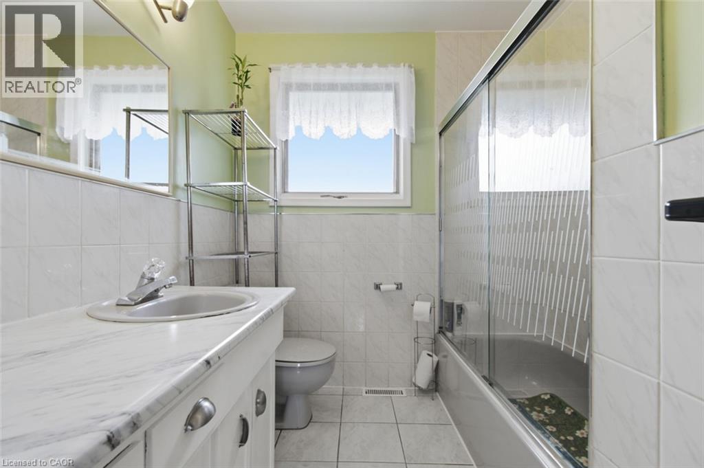 4381 Jackson Street, Beamsville, Ontario  L3J 0N9 - Photo 11 - 40845402