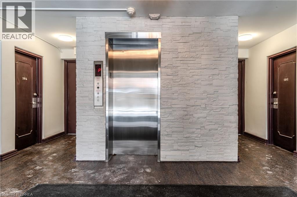 200 Charlton Avenue E Unit# 303, Hamilton, Ontario  L8N 1Z1 - Photo 2 - 40867409