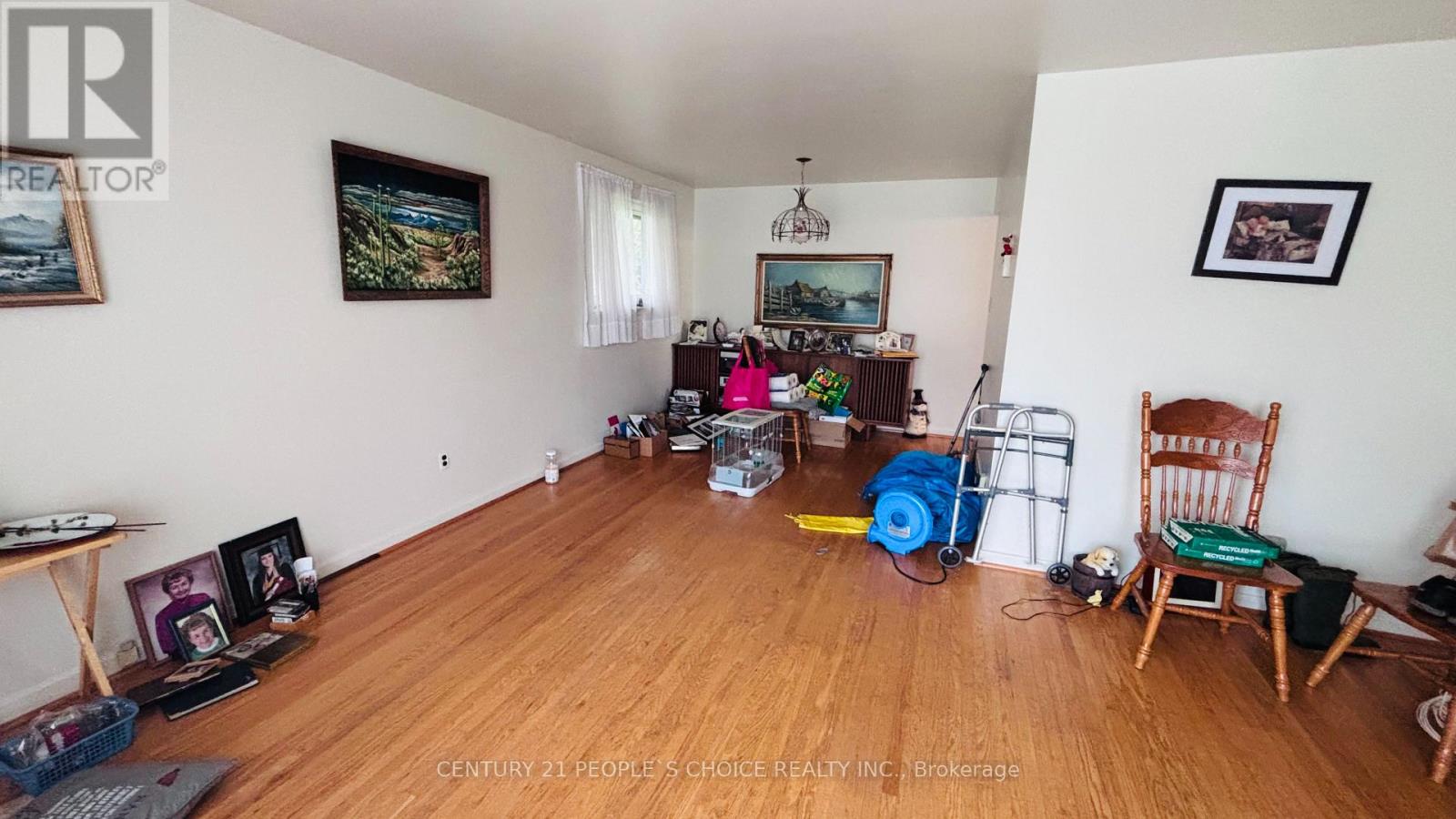 2555 Chalkwell Close, Mississauga, Ontario  L5J 2C1 - Photo 7 - W13842256