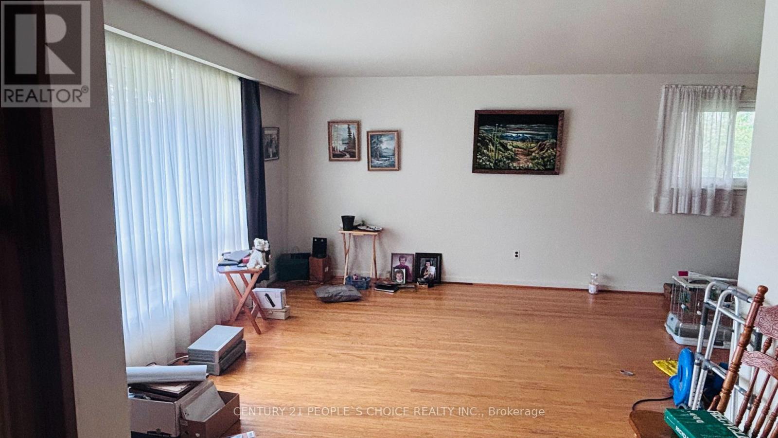 2555 Chalkwell Close, Mississauga, Ontario  L5J 2C1 - Photo 6 - W13842256
