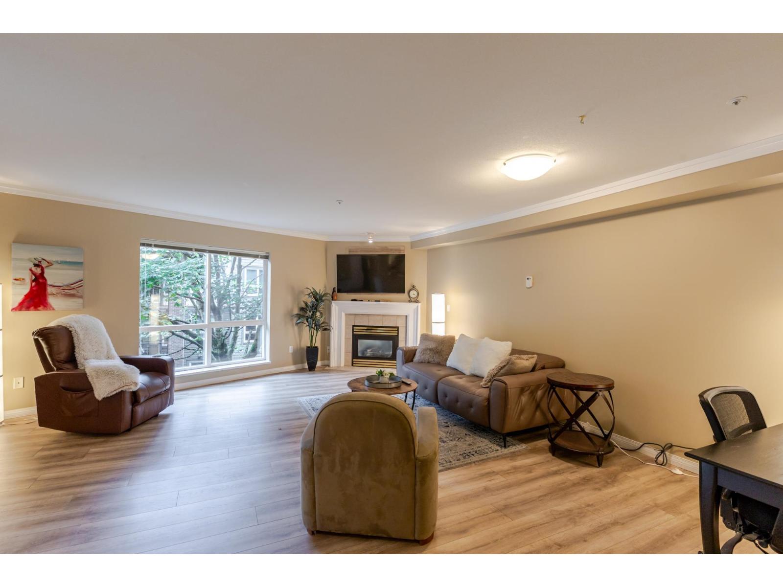 210 15150 29a Avenue, Surrey, British Columbia  V4P 3B1 - Photo 6 - R3152037