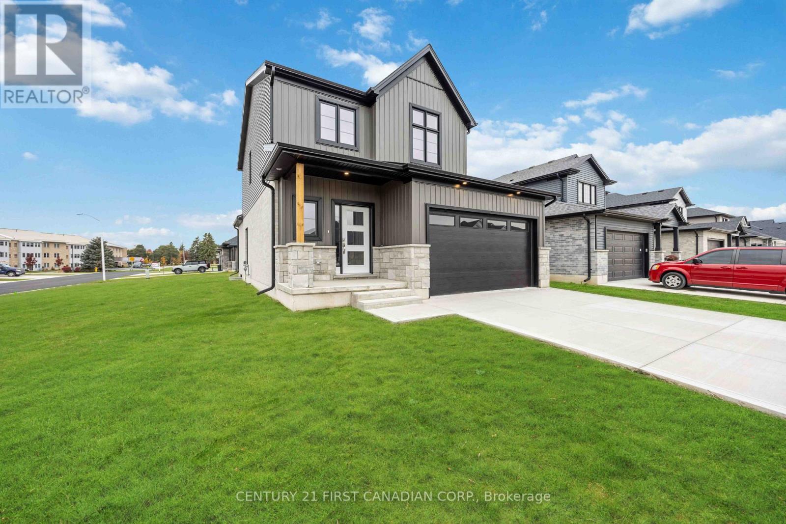 5 Postma Crescent, North Middlesex, Ontario  N0M 1A0 - Photo 2 - X13843006