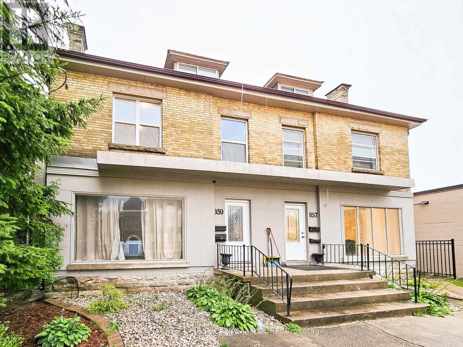APT 2 - 859 DUNDAS STREET, London East, Ontario