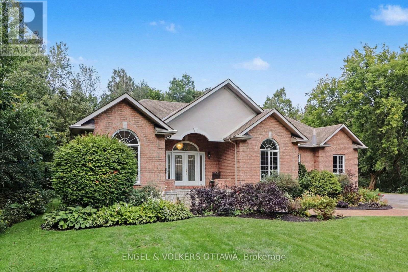 6235 Deermeadow Drive, Ottawa, Ontario  K4P 1M9 - Photo 4 - X13843008