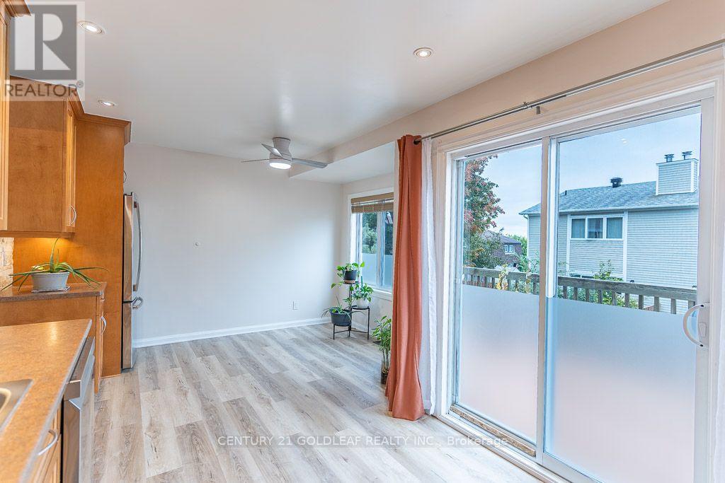 1137 Chimney Hill Way, Ottawa, Ontario  K1J 8Z7 - Photo 7 - X13843022